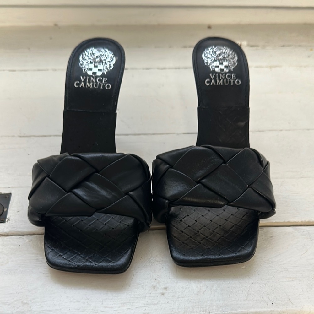 Vince Camuto NWOB Brelanie